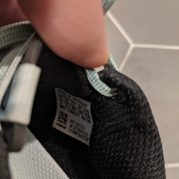 Adidas size 7 - Picture 6 of 8